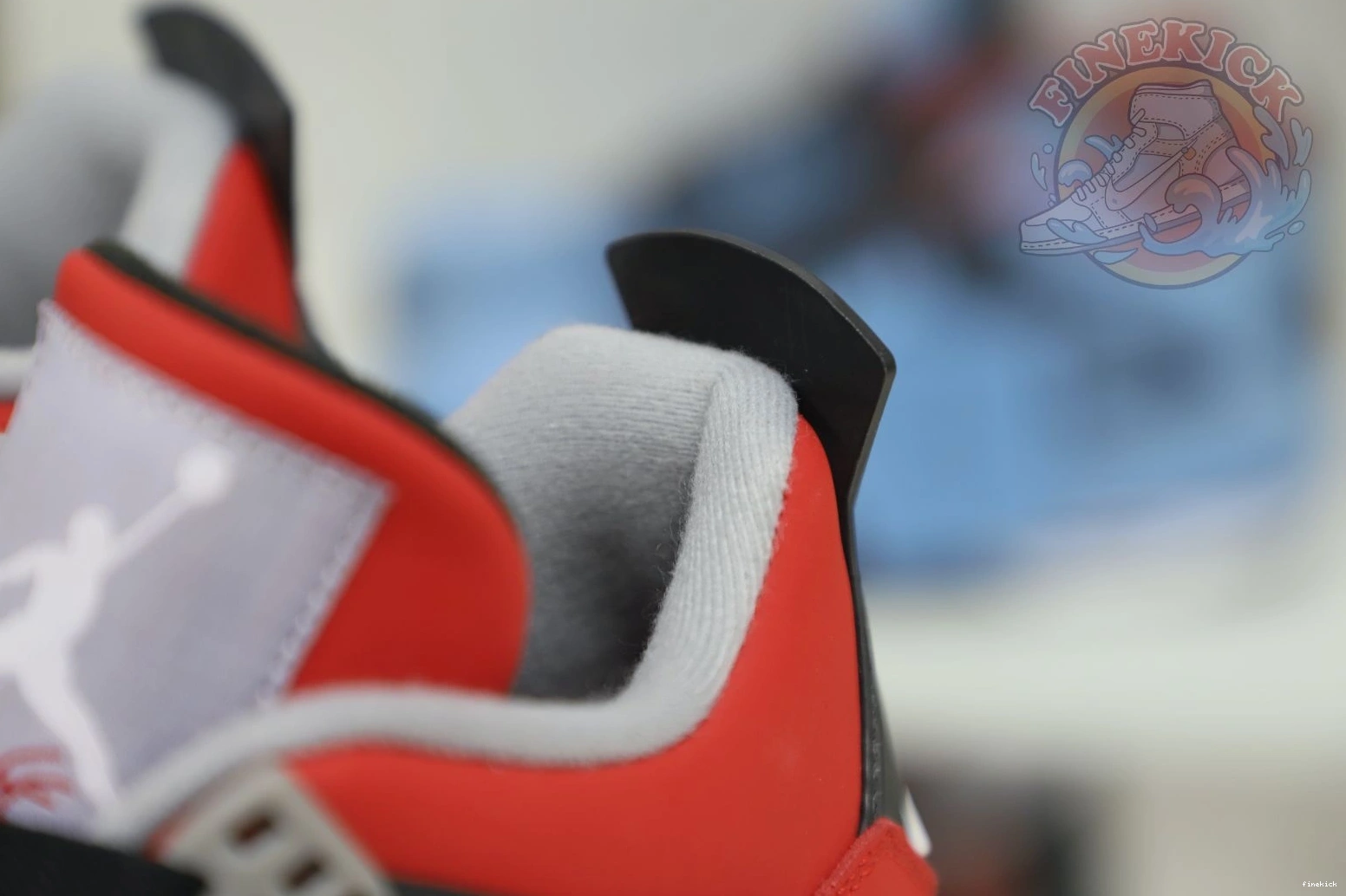 Jordan Air RetroToro Jordan4 Bravo 1202